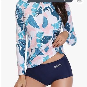 2 piece Daci swim suit long sleeve with brief like new
